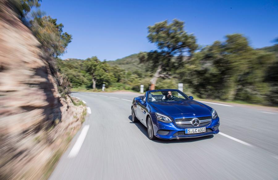  Mercedes-Benz SLC300 2016 года  (фото 14 из 22)